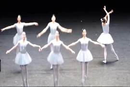 Vở múa ba lê vừa nghiêm túc vừa hài hước