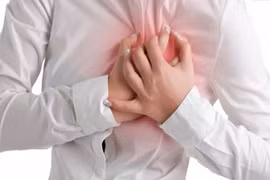 Những tác hại của việc ăn tối muộn bạn không ngờ tới