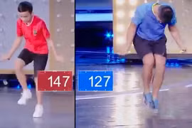 Kinh ngạc cậu bé Trung Quốc nhảy dây 1000 cái trong 3 phút