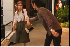 Cách phòng thân cho phái nữ khi bị kẻ xấu giữ tay