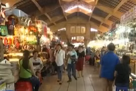 Video: Ki ốt 2m2 giá ngất ngưởng 2,5 tỷ đồng ở chợ Bến Thành