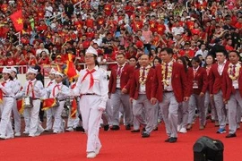 CĐV hân hoan đón đoàn thể thao Việt Nam từ Asiad 2018 trở về trong lễ vinh danh