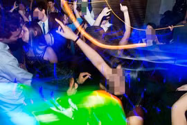 Bí mật kinh hoàng sau những bữa tiệc hoành tráng ở thung lũng Silicon