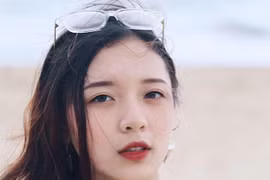 Hot girl Báo chí gây sốt trên mạng có gì đặc biệt?