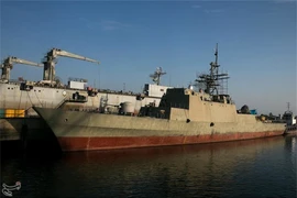 Loạt ảnh thán phục Hải quân Iran tự đóng tàu chiến lớn