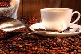 Mối nguy tiềm ẩn từ cà phê pha tạp chất