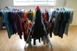 Mẹo giúp quần áo nhanh khô ngày trời nồm