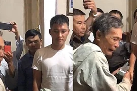 Người đàn ông bật khóc vì được Thủy Tiên trao 200 triệu trả ngân hàng