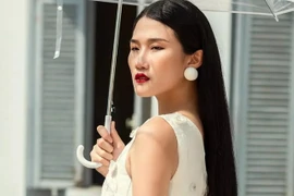 Con trai, em trai người mẫu Kha Mỹ Vân mắc COVID-19