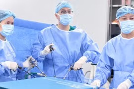 Vòng tránh thai đâm thủng tử cung người phụ nữ 25 tuổi