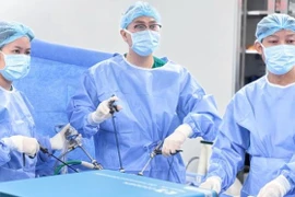 Vòng tránh thai đâm thủng tử cung người phụ nữ 25 tuổi