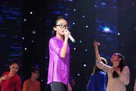 Phương Mỹ Chi lần thứ hai nhận cúp Bài hát yêu thích