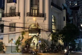 Bảo Thy trang hoàng biệt thự trước lễ cưới với chồng đại gia 