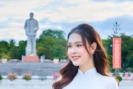 Lựa áo dài cho ngày lễ, tinh tế và sang trọng