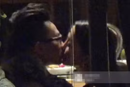 Lộ ảnh Linh Nga khóa môi người tình bí mật