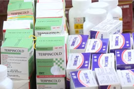 Bộ Công Thương yêu cầu giám sát, kiểm tra thuốc, sữa giả