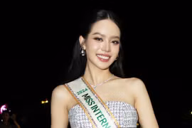 Thanh Thủy mang 150 kg hành lý dự thi Miss International 2024