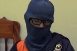 Chồng tức giận khi phát hiện vợ ngoại tình với cụ ông 74 tuổi