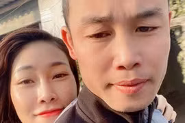 Khoe ảnh tình cảm bên nhau, Hiệp Gà và vợ thứ ba nghi vấn tái hợp