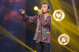 Hồ Văn Cường khiến giám khảo Văn Mai Hương, Isaac bật khóc