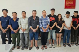 Bắt khẩn cấp 9 người vụ khiêng quan tài diễu phố ở chợ Bến Thành