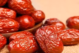 Táo đỏ "đại bổ" nhưng những người này chớ nên ăn 