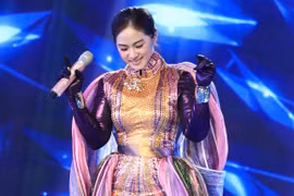 Lương Bích Hữu phát hiện khối u trong não