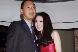 Ôn Bích Hà ly thân tỷ phú sau 17 năm chung sống