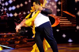 Minh Béo bị cắt vai vì phạm tội ấu dâm ở Mỹ