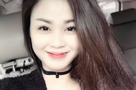 Ngắm Lương Thu Trang “Hướng dương ngược nắng” thời mũi tẹt răng khểnh