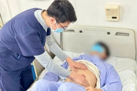 Ăn rau sống, nam thanh niên bị áp xe gan do ký sinh trùng