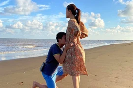 Mạc Hồng Quân hạnh phúc khoe Kỳ Hân mang thai con thứ hai