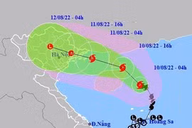 Từ chiều tối nay bảo số 2 ảnh hưởng đất liền, gây mưa dông, gió giật mạnh