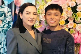 Hồ Văn Cường không tới lễ 100 ngày, con nuôi Phi Nhung nói gì?