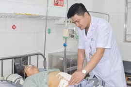 Người phụ nữ 66 tuổi thủng ruột non do vòng tránh thai lạc chỗ 