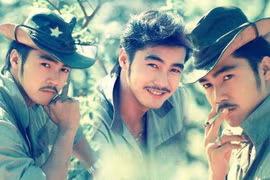 Lý Hùng thời trẻ kiếm tiền đếm không xuể, U60 chưa vợ con