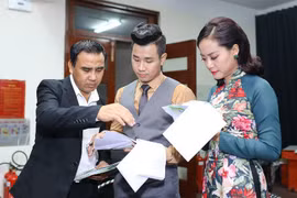 MC Nguyên Khang tiết lộ sốc về hậu trường trao giải Cánh diều 2016