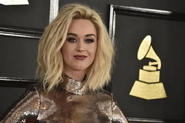 Katy Perry bị chỉ trích vì liên tiếp đá xéo Britney Spears