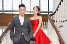 Quỳnh Nga ghen ra mặt khi thấy gái lạ "thả thính" Việt Anh