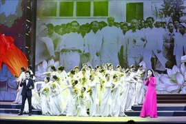 Đội ngũ thầy thuốc tạo nên "Bản hùng ca người chiến sĩ áo trắng"