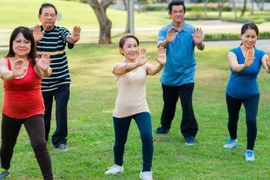 Người sau 50 tuổi không nên làm 4 việc này vào sáng sớm