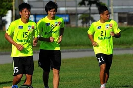 Bầu Đức mua áo tập 50 triệu đồng/chiếc cho U19 HAGL