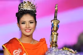 Phần thưởng cho các hoa hậu: Người được nửa tỷ, người nhận xe đạp