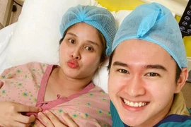 Diễn viên Thảo Trang sinh con trai cho chồng trẻ kém 8 tuổi