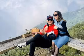 Hồng Đăng xả ảnh tình bên vợ, xưng hô "con điên" cực hài