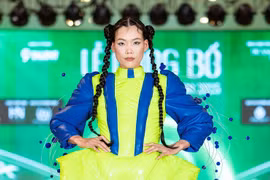 Á quân Next Top Model Nguyễn Hợp trở lại sàn catwalk