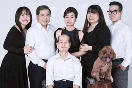 Mẹ ốm nặng cũng là lúc các con biết cách “làm con“