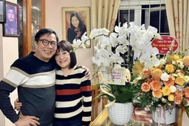 Cuộc sống bình dị bên vợ kém 16 tuổi của NSND Trọng Trinh 