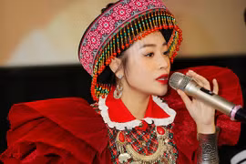 Thu Hằng liên tục phát hành MV, gây sốt với “Chill cùng Tây Bắc”