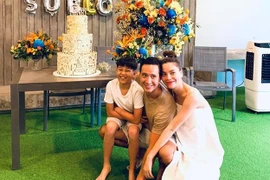 Hồ Ngọc Hà, Cường Đô La vui vẻ tổ chức sinh nhật cho Subeo